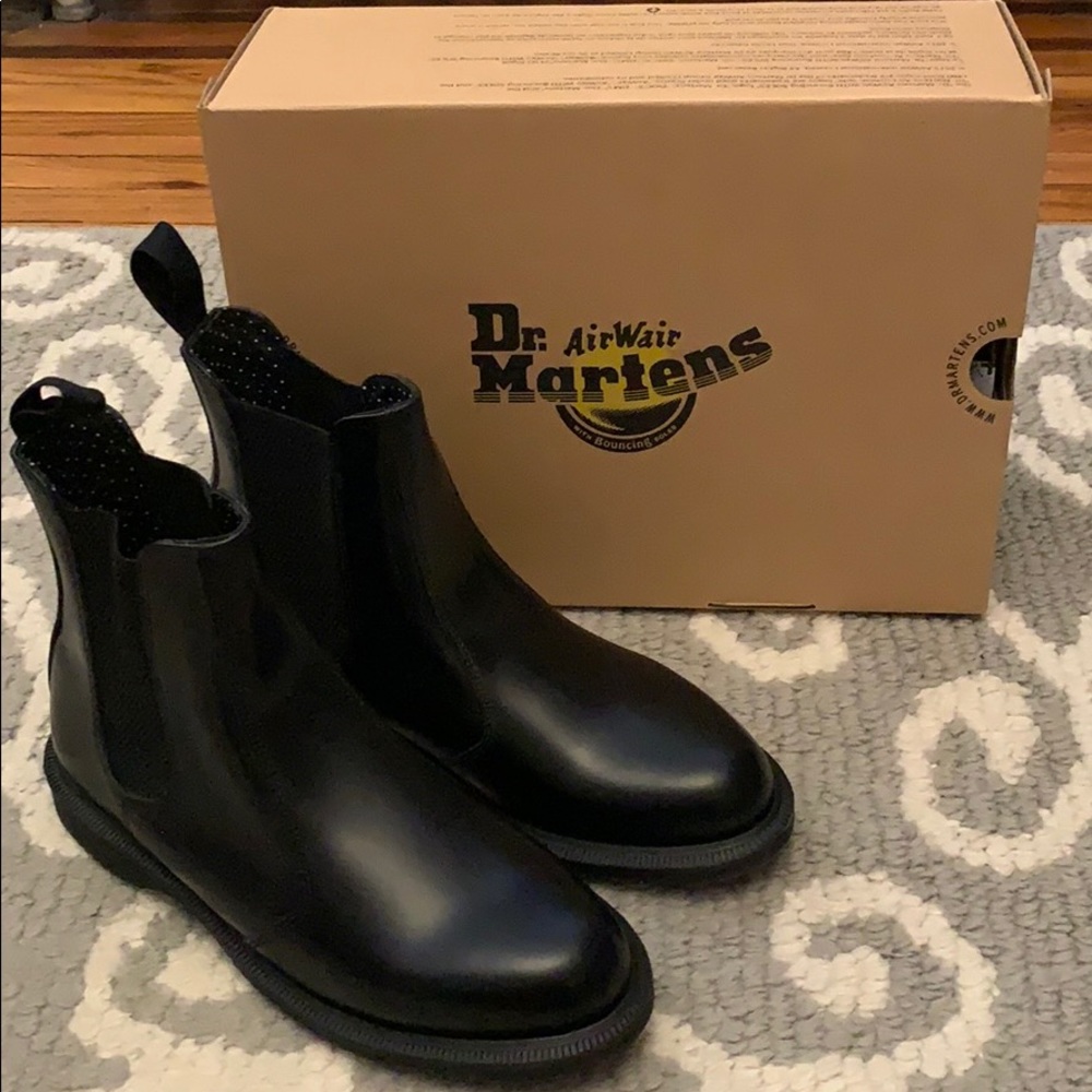 NIB Doc Martens Flora Black Chelsea Boot